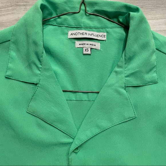 Another Influence Green Neon Revere Shirt Xs - Picture 2 of 3